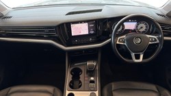 2019 (19) VOLKSWAGEN TOUAREG 3.0 V6 TDI 4Motion SEL 5dr Tip Auto 5178317