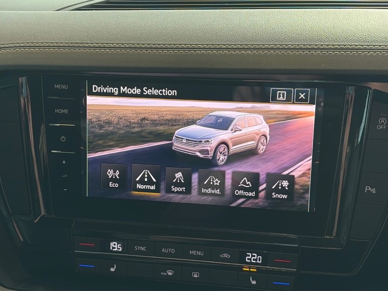 2019 (19) VOLKSWAGEN TOUAREG 3.0 V6 TDI 4Motion SEL 5dr Tip Auto 5178344