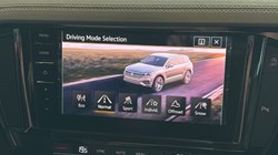 2019 (19) VOLKSWAGEN TOUAREG 3.0 V6 TDI 4Motion SEL 5dr Tip Auto 5178344