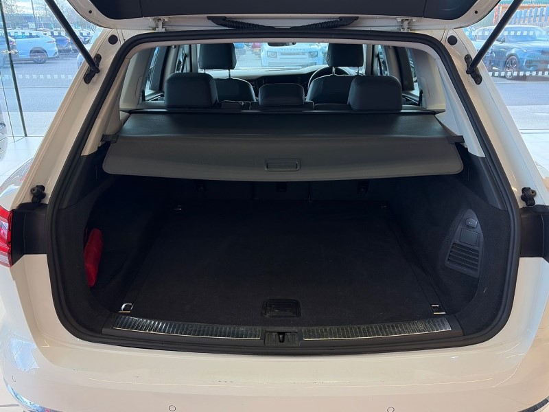 2019 (19) VOLKSWAGEN TOUAREG 3.0 V6 TDI 4Motion SEL 5dr Tip Auto 5178318