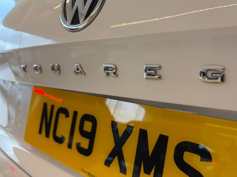 2019 (19) VOLKSWAGEN TOUAREG 3.0 V6 TDI 4Motion SEL 5dr Tip Auto 5178353