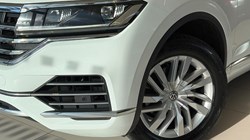 2019 (19) VOLKSWAGEN TOUAREG 3.0 V6 TDI 4Motion SEL 5dr Tip Auto 5178349
