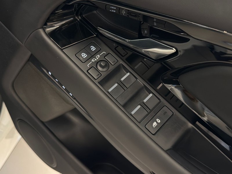 2025 (25) LAND ROVER RANGE ROVER EVOQUE 2.0 D200 Autobiography 5dr Auto [Revised] 5161100