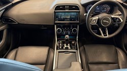 2024 (24) JAGUAR XE 2.0 D200 R-Dynamic SE Black 4dr Auto 5173743