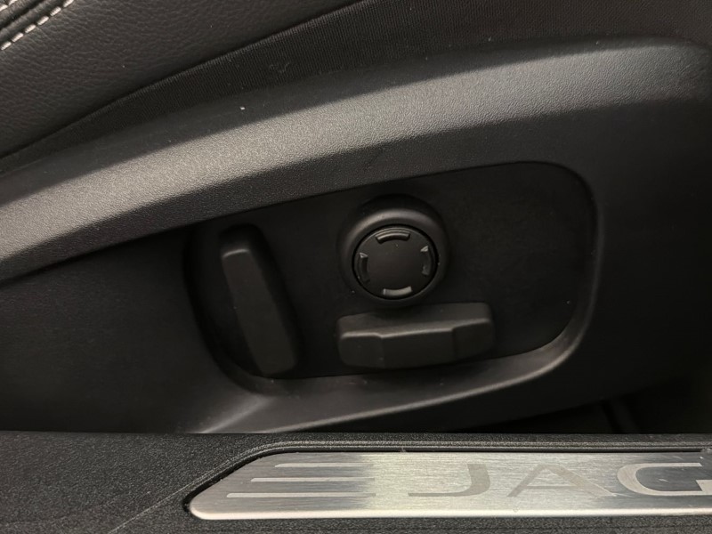 2024 (24) JAGUAR XE 2.0 D200 R-Dynamic SE Black 4dr Auto 5173757