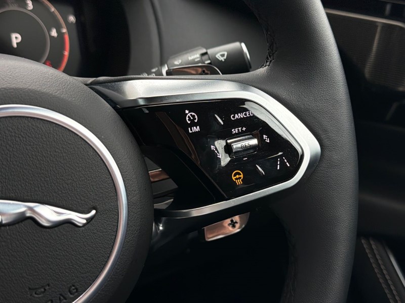 2024 (24) JAGUAR XE 2.0 D200 R-Dynamic SE Black 4dr Auto 5173760