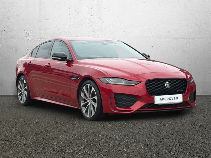 2024 (24) JAGUAR XE 2.0 D200 R-Dynamic SE Black 4dr Auto
