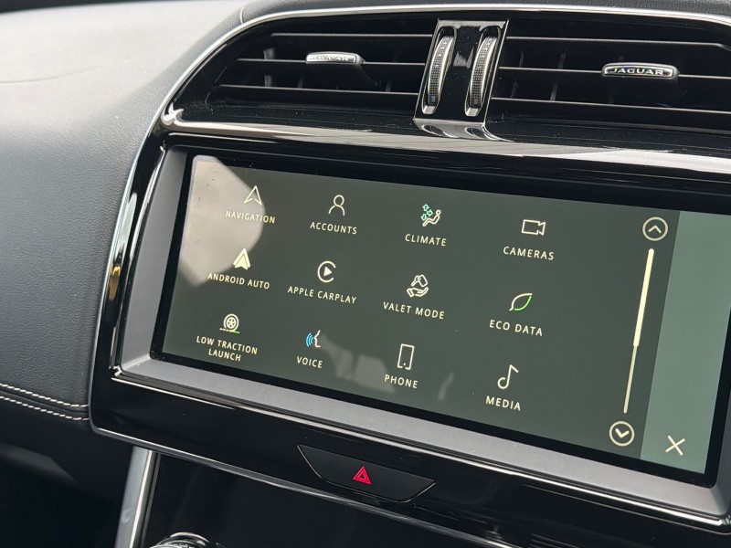 2024 (24) JAGUAR XE 2.0 D200 R-Dynamic SE Black 4dr Auto 5173764