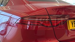 2024 (24) JAGUAR XE 2.0 D200 R-Dynamic SE Black 4dr Auto 5173753