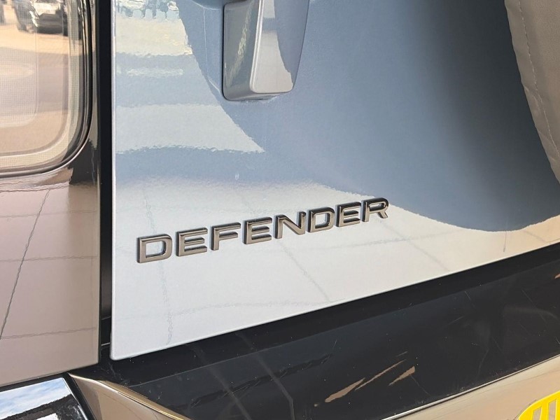 2026 (26) LAND ROVER DEFENDER 3.0 D250 X-Dynamic HSE 110 5dr Auto 5797017