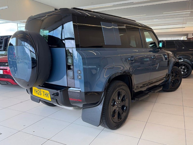 2026 (26) LAND ROVER DEFENDER 3.0 D250 X-Dynamic HSE 110 5dr Auto 5797025
