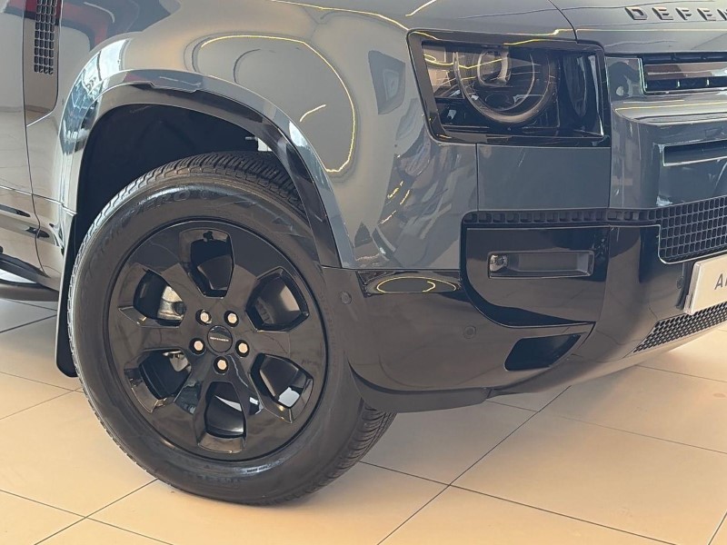 2026 (26) LAND ROVER DEFENDER 3.0 D250 X-Dynamic HSE 110 5dr Auto 5797013