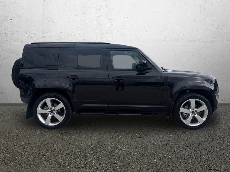 2026 (26) LAND ROVER DEFENDER 3.0 D250 X-Dynamic SE 110 5dr Auto 5801740