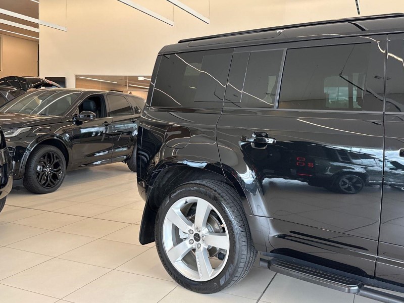 2026 (26) LAND ROVER DEFENDER 3.0 D250 X-Dynamic SE 110 5dr Auto 5801787