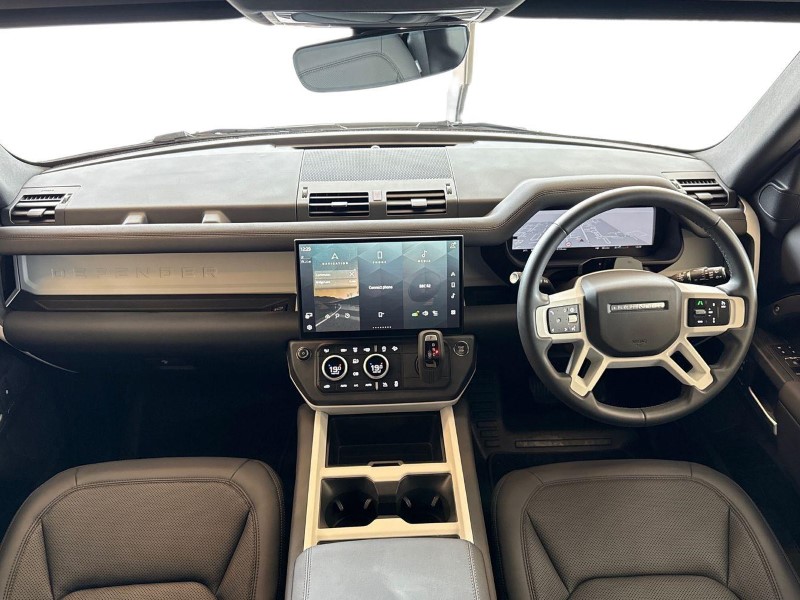 2026 (26) LAND ROVER DEFENDER 3.0 D250 X-Dynamic SE 110 5dr Auto 5801744