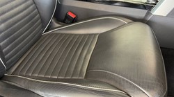 2019 (19) LAND ROVER DISCOVERY 2.0 SD4 HSE Luxury 5dr Auto 5165982