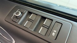 2019 (19) LAND ROVER DISCOVERY 2.0 SD4 HSE Luxury 5dr Auto 5165980