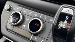 2024 (73) LAND ROVER DEFENDER 3.0 D250 X-Dynamic HSE 90 3dr Auto 5200061