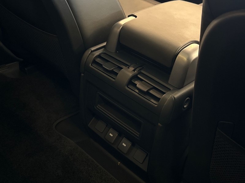 2024 (73) LAND ROVER DEFENDER 3.0 D250 X-Dynamic HSE 90 3dr Auto 5200046