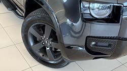 2024 (73) LAND ROVER DEFENDER 3.0 D250 X-Dynamic HSE 90 3dr Auto 5200067