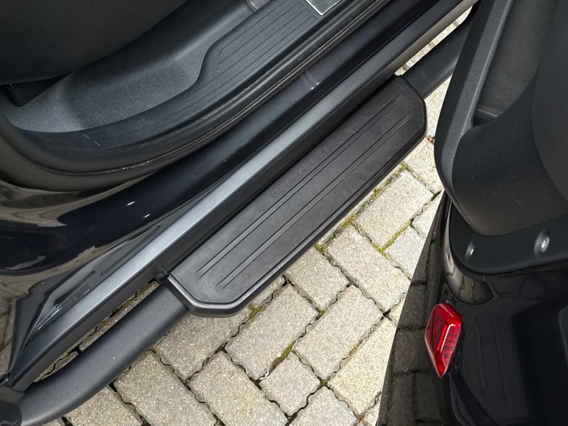 2024 (73) LAND ROVER DEFENDER 3.0 D250 X-Dynamic HSE 90 3dr Auto 5200077