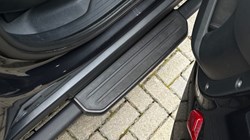 2024 (73) LAND ROVER DEFENDER 3.0 D250 X-Dynamic HSE 90 3dr Auto 5200077