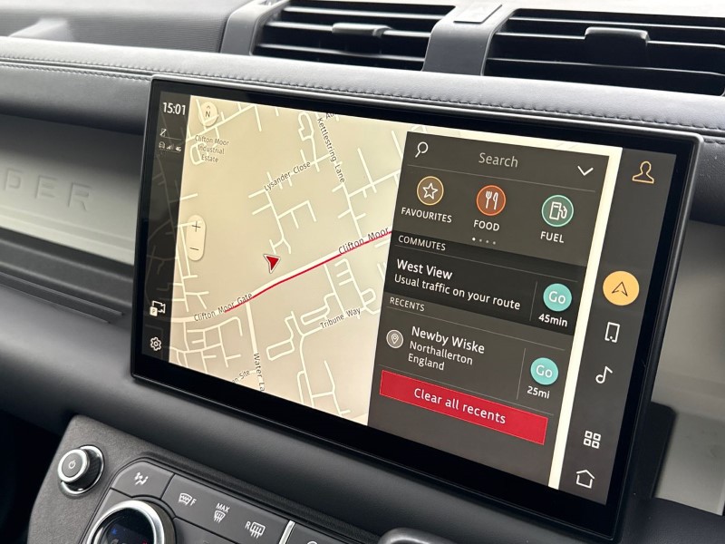 2024 (73) LAND ROVER DEFENDER 3.0 D250 X-Dynamic HSE 90 3dr Auto 5200039