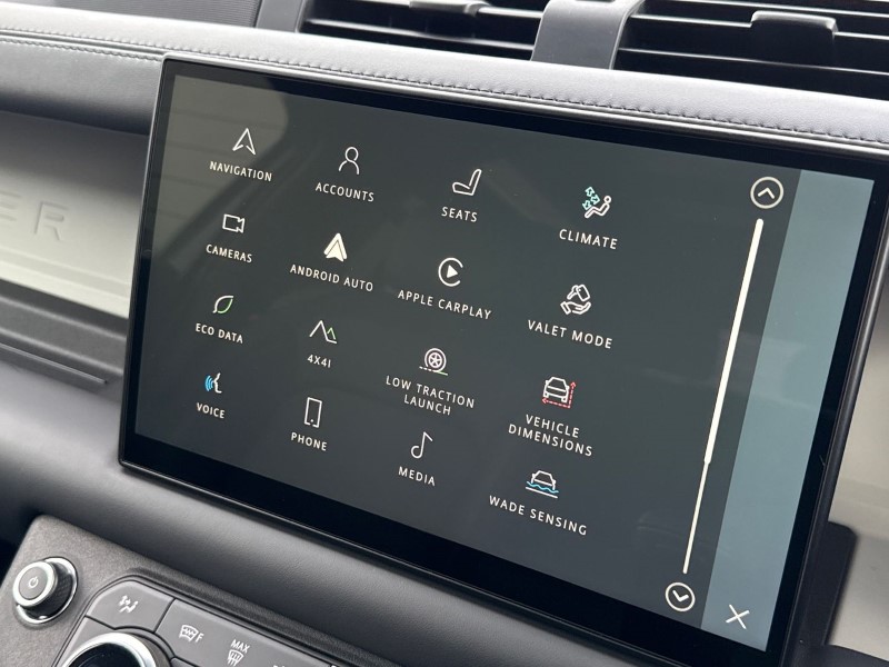 2024 (73) LAND ROVER DEFENDER 3.0 D250 X-Dynamic HSE 90 3dr Auto 5200059