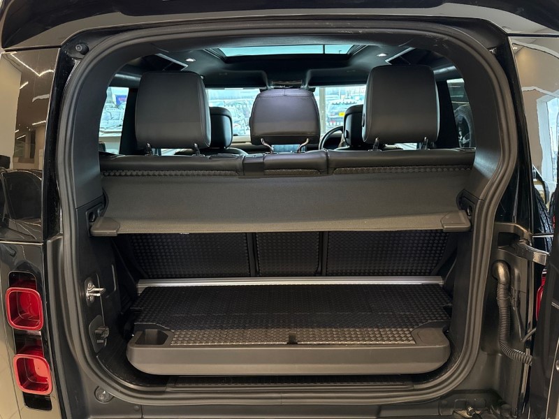 2024 (73) LAND ROVER DEFENDER 3.0 D250 X-Dynamic HSE 90 3dr Auto 5200038