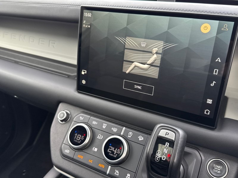 2024 (73) LAND ROVER DEFENDER 3.0 D250 X-Dynamic HSE 90 3dr Auto 5200060