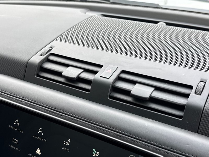 2024 (73) LAND ROVER DEFENDER 3.0 D250 X-Dynamic HSE 90 3dr Auto 5200062