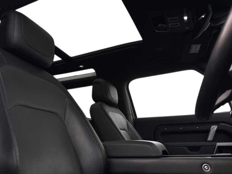 2024 (73) LAND ROVER DEFENDER 3.0 D250 X-Dynamic HSE 90 3dr Auto 5200054