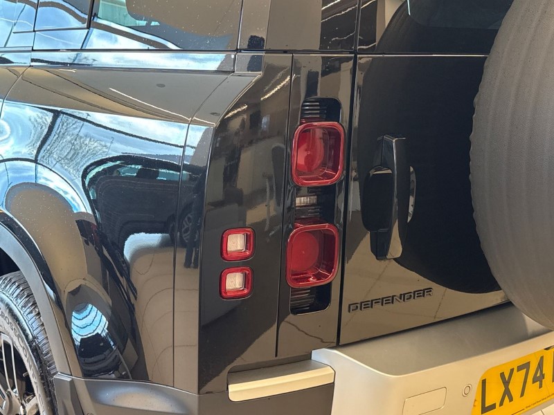2024 (74) LAND ROVER DEFENDER 3.0 D250 S 110 5dr Auto 5178778