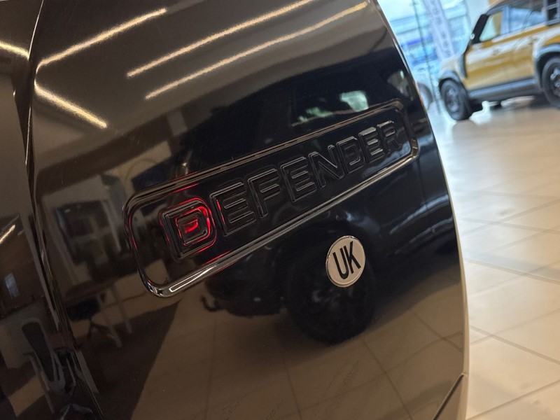 2024 (74) LAND ROVER DEFENDER 3.0 D250 S 110 5dr Auto 5178801