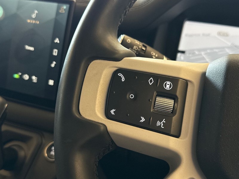 2024 (74) LAND ROVER DEFENDER 3.0 D250 S 110 5dr Auto 5178786