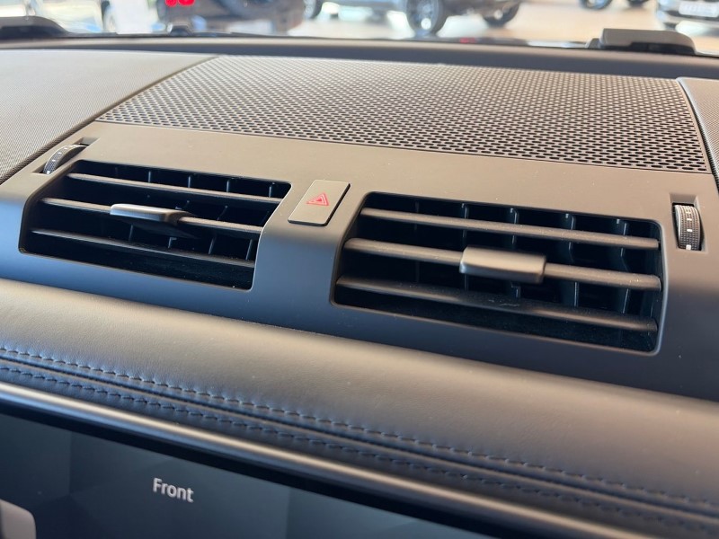 2025 (25) LAND ROVER DEFENDER 3.0 D350 Sedona Edition 110 5dr Auto 5220393