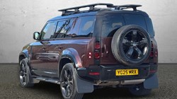 2025 (25) LAND ROVER DEFENDER 3.0 D350 Sedona Edition 110 5dr Auto 5220358