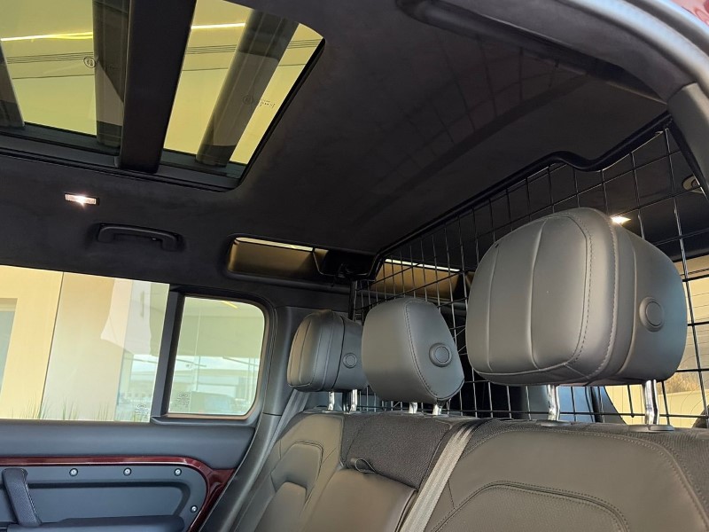 2025 (25) LAND ROVER DEFENDER 3.0 D350 Sedona Edition 110 5dr Auto 5220417