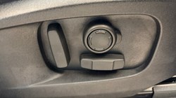 2025 (25) LAND ROVER DEFENDER 3.0 D350 Sedona Edition 110 5dr Auto 5220380