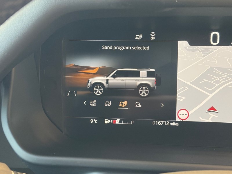 2025 (25) LAND ROVER DEFENDER 3.0 D350 Sedona Edition 110 5dr Auto 5253378