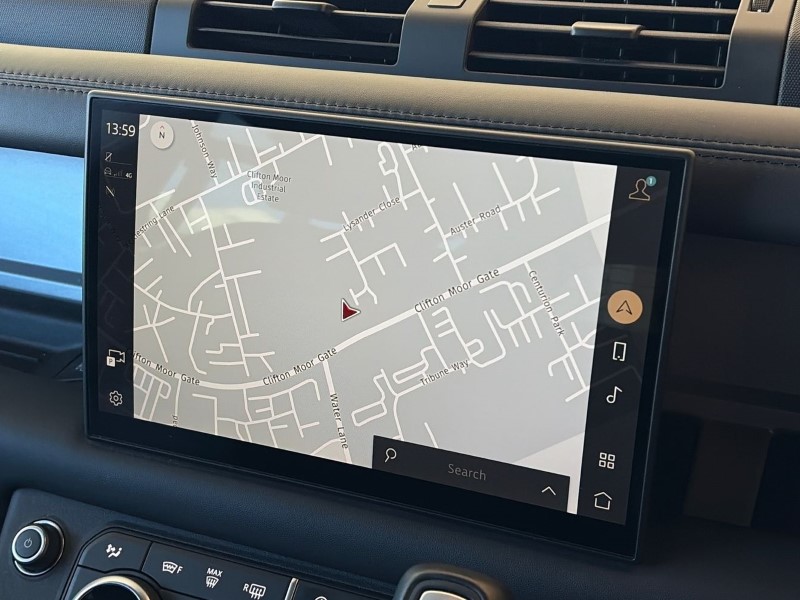 2025 (25) LAND ROVER DEFENDER 3.0 D350 Sedona Edition 110 5dr Auto 5220387