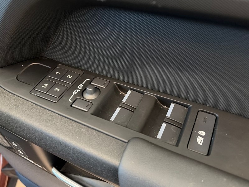 2025 (25) LAND ROVER DEFENDER 3.0 D350 Sedona Edition 110 5dr Auto 5220379