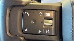 2025 (25) LAND ROVER DEFENDER 3.0 D350 Sedona Edition 110 5dr Auto 5220384