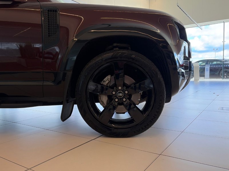 2025 (25) LAND ROVER DEFENDER 3.0 D350 Sedona Edition 110 5dr Auto 5253351