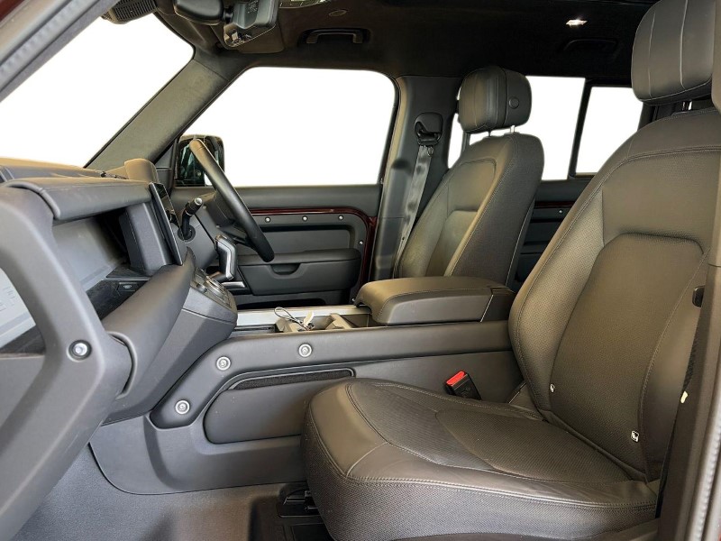 2025 (25) LAND ROVER DEFENDER 3.0 D350 Sedona Edition 110 5dr Auto 5220359