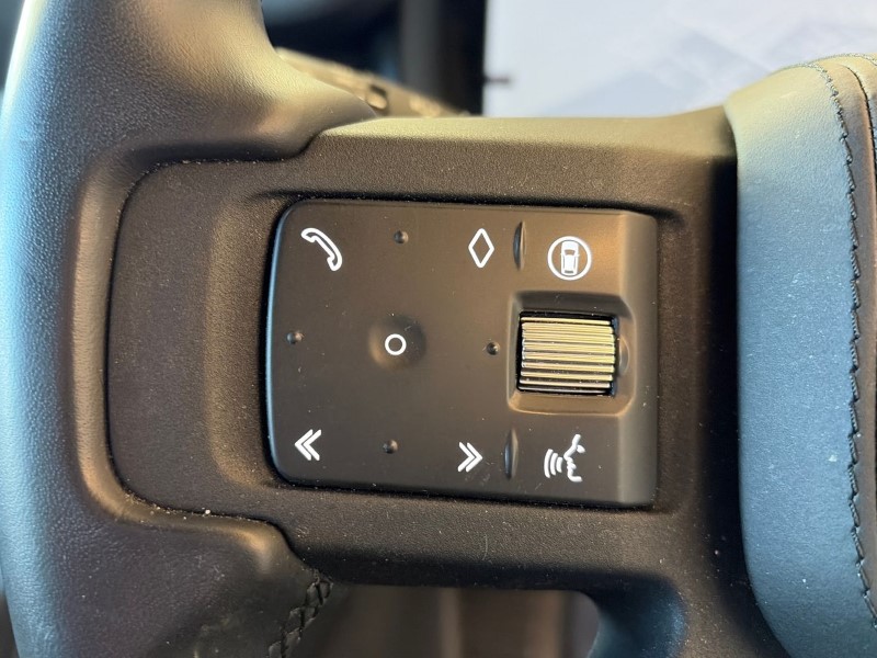 2025 (25) LAND ROVER DEFENDER 3.0 D350 Sedona Edition 110 5dr Auto 5253371