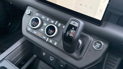 2023 (72) LAND ROVER DEFENDER 3.0 D250 X-Dynamic HSE 90 3dr Auto 5199418