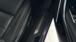 2023 (23) JAGUAR F-PACE 2.0 D200 R-Dynamic SE Black 5dr Auto AWD 5195958