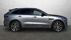 2023 (23) JAGUAR F-PACE 2.0 D200 R-Dynamic SE Black 5dr Auto AWD 5195925