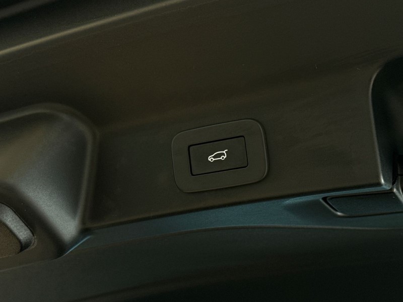 2023 (23) JAGUAR F-PACE 2.0 D200 R-Dynamic SE Black 5dr Auto AWD 5195960